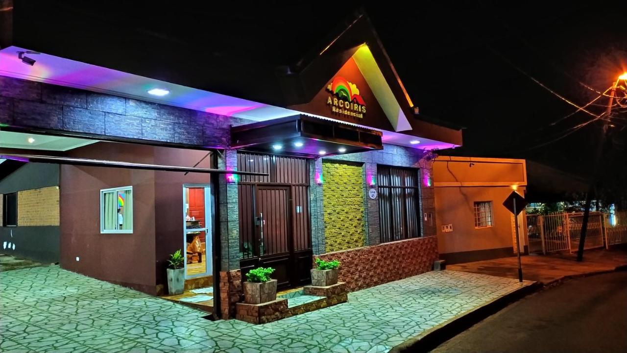 Hotel Residencial Arcoiris Puerto Iguazú Exterior foto